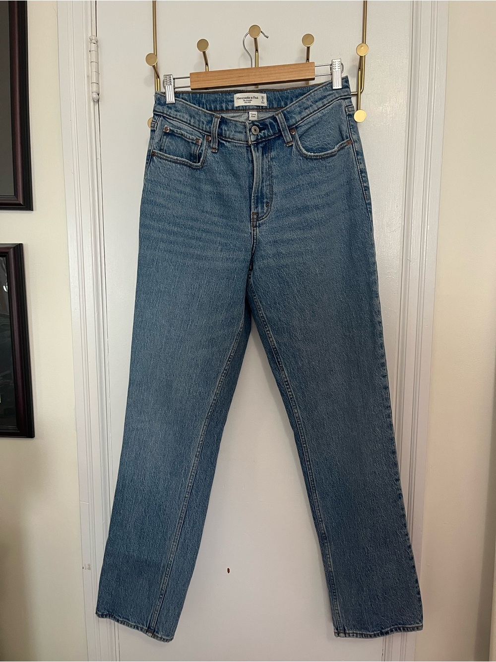 Abercrombie & Fitch Curve Love Mid-Rise Straight Denim - 6L